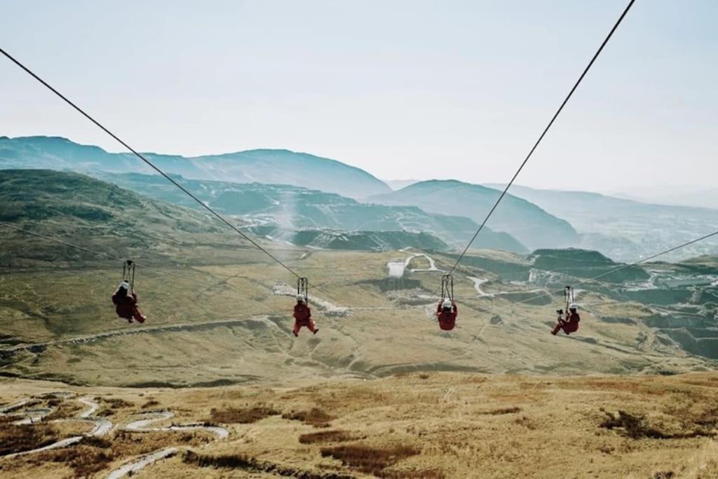 Zipworld Waterfalls Eryri Dogs Welcome 3 Bed Sleeps 5 Blaenau Ffestiniog Eksteriør bilde
